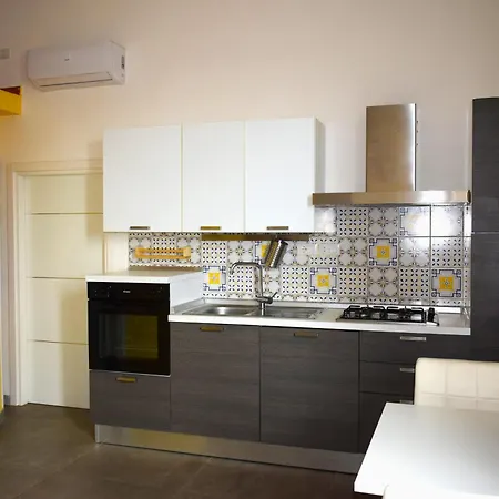 Apartment 360 *